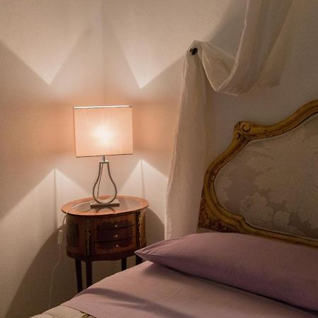 Residenza Principe Amedeo City Center Free Parking เวโรนา ภายนอก รูปภาพ