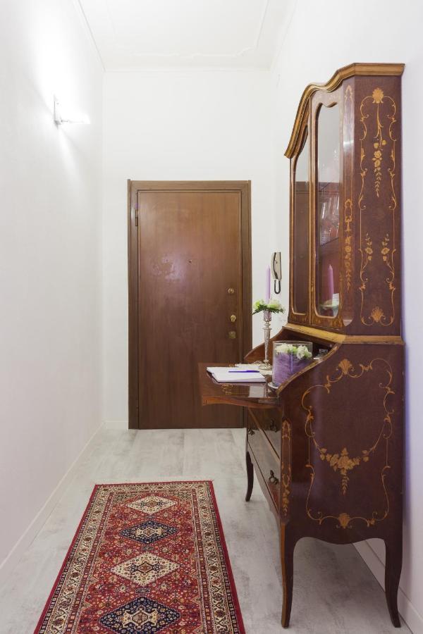 Residenza Principe Amedeo City Center Free Parking เวโรนา ภายนอก รูปภาพ