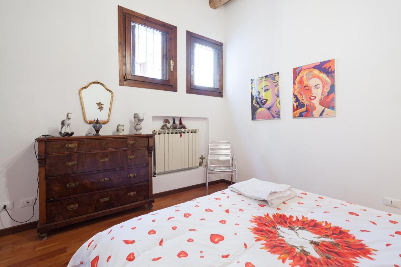 Residenza Principe Amedeo City Center Free Parking เวโรนา ภายนอก รูปภาพ